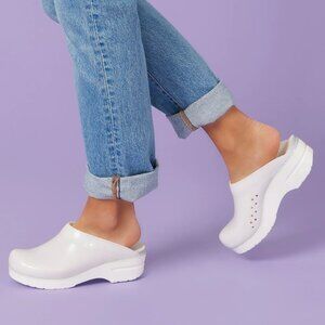 NEW  Dansko Sonja Translucent Clogs For Women in White Translucent 7253s3
